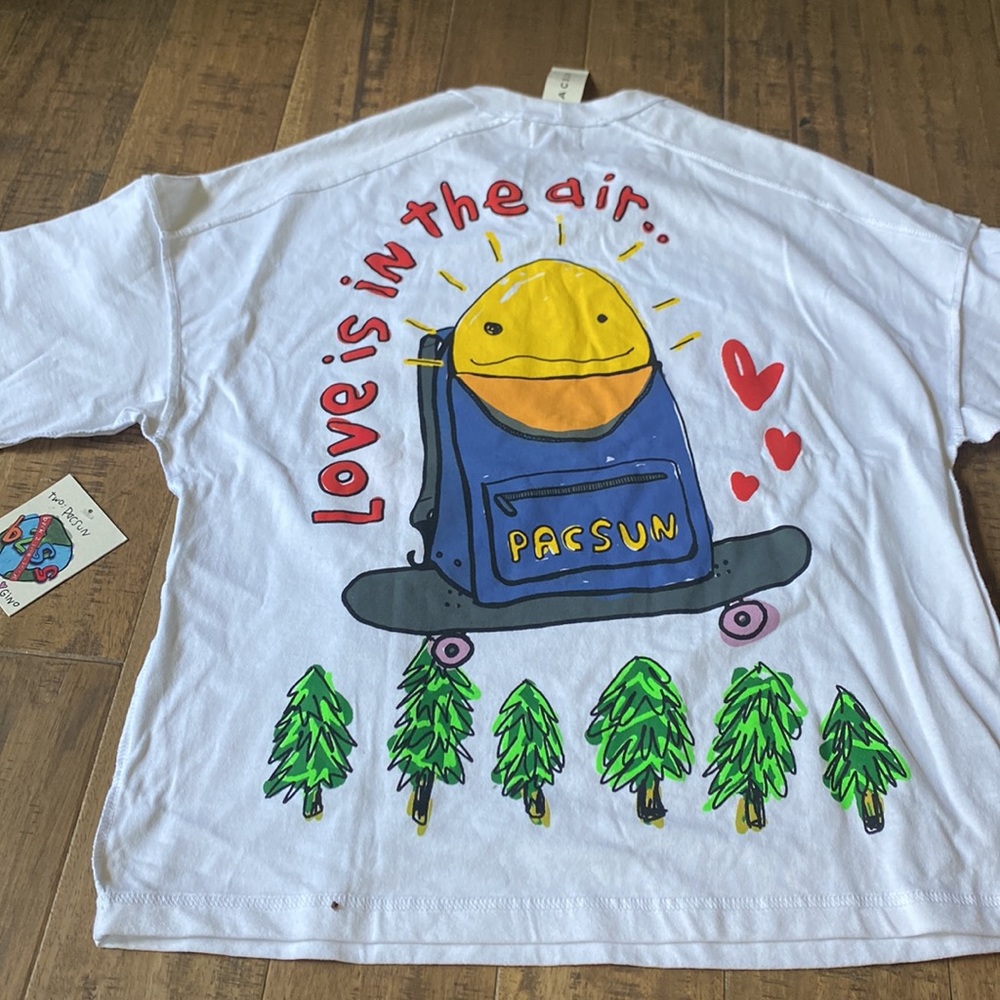 NWT PacSun B2SS Go Outside T-Shirt Art Sketch Tee Vintage Sun Love Is In The Air